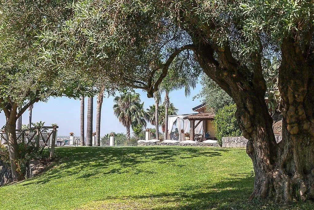 Casa Dimora Vittoria Villa Catania Italy